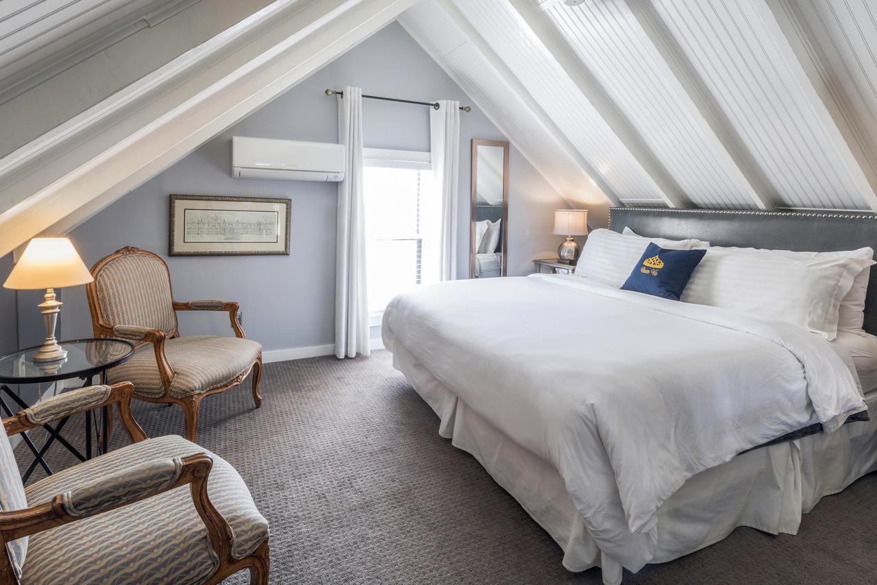Queen Vic Guest House (Adults Only) Provincetown Exterior photo